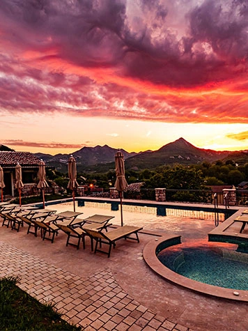 Eco Resort Cermeniza Pool